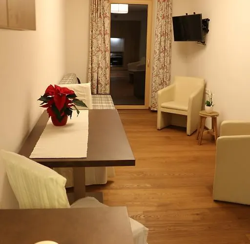 Falch Simone سانكت أنتون ام ارلبرغ