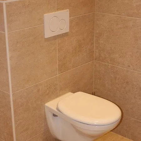 Falch Simone アパート *